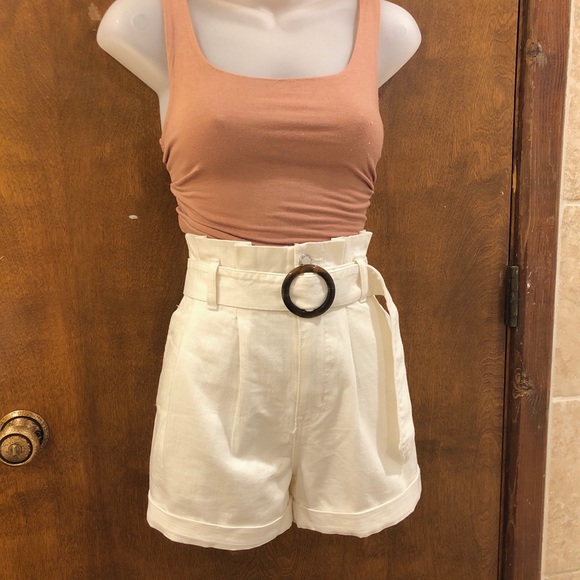 5/25$ Must BUY 5!! Forever 21 High waisted belted denim shorts. NWT size 28. - Picture 12 of 16